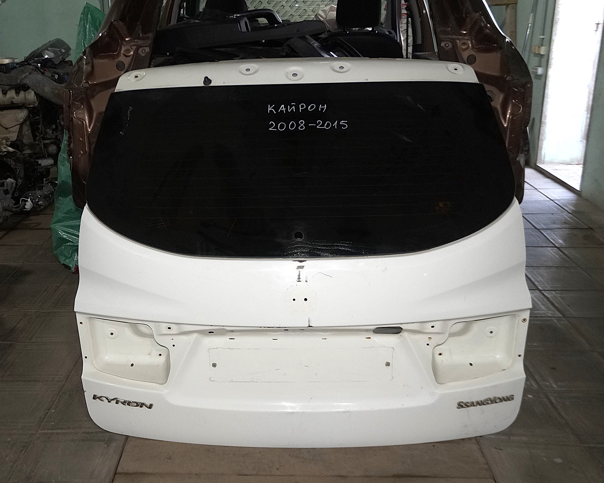 18002037 дверь багажника со стеклом ssangyong kyron 1 (1)