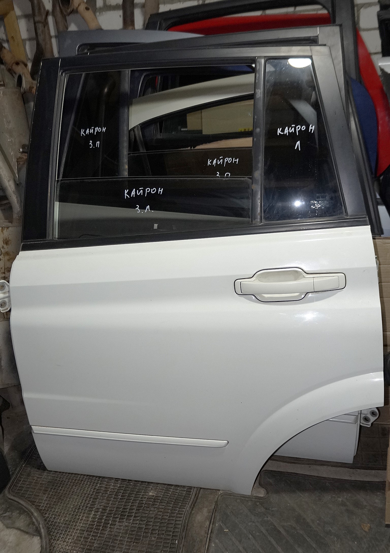 18002038 дверь задняя левая ssangyong kyron 1 (1)