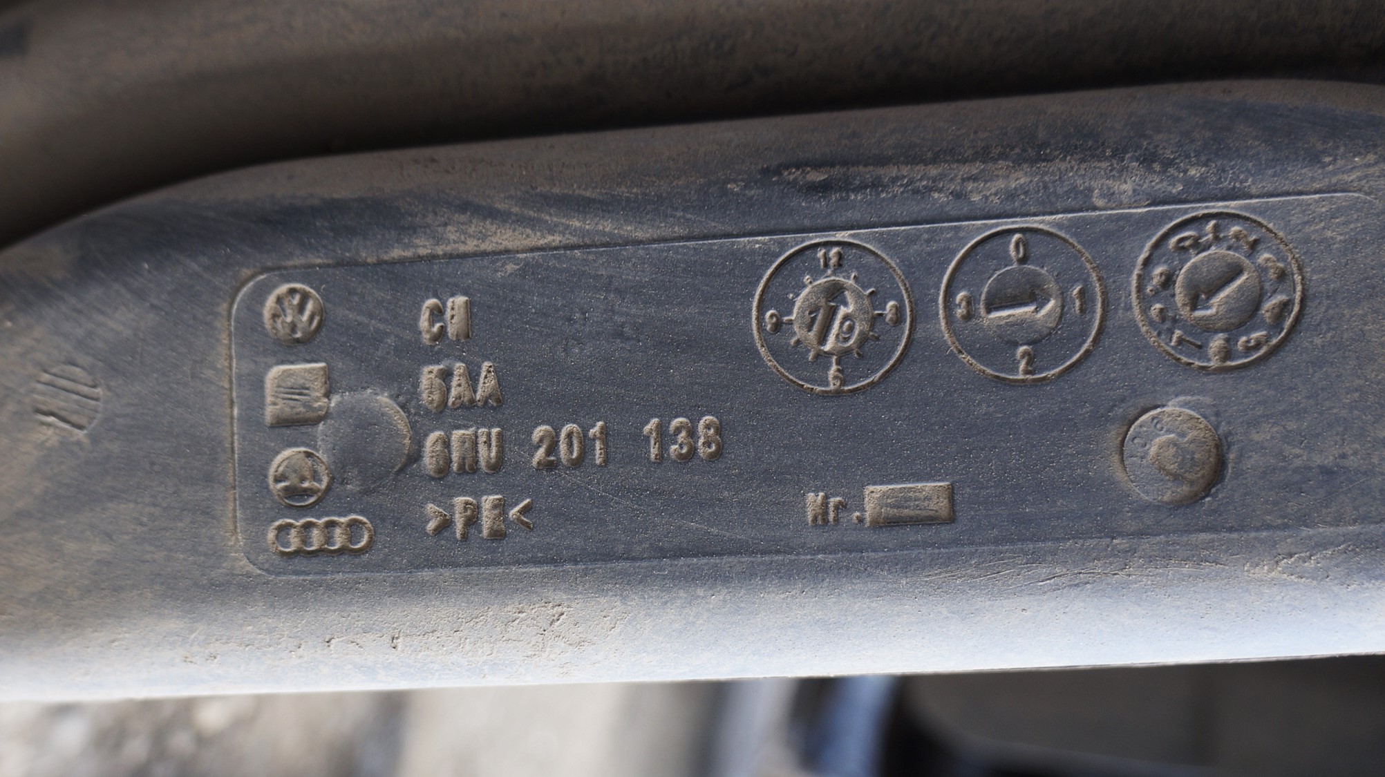 Бак топливный (бензобак) в сборе с бензонасосом и абсорбером vw polo 18316004 (7)
