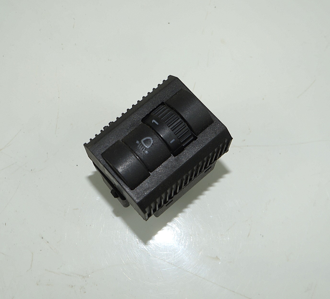 Блок корректора фар vw polo 18316009 (1)