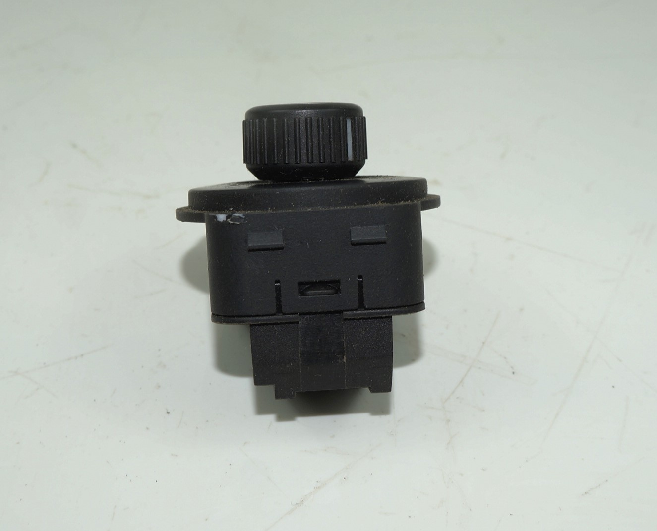 Блок регулировки зеркалами vw polo 18316012 (3)