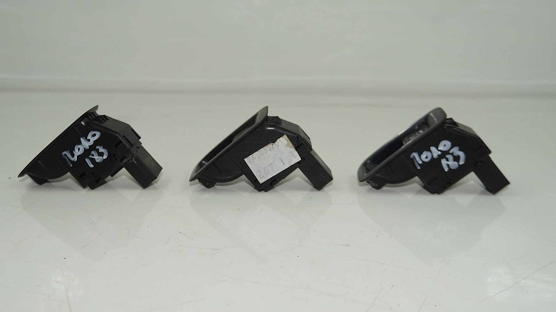 Кнопка стеклоподъемника заднего левого vw polo 18316036 (3)