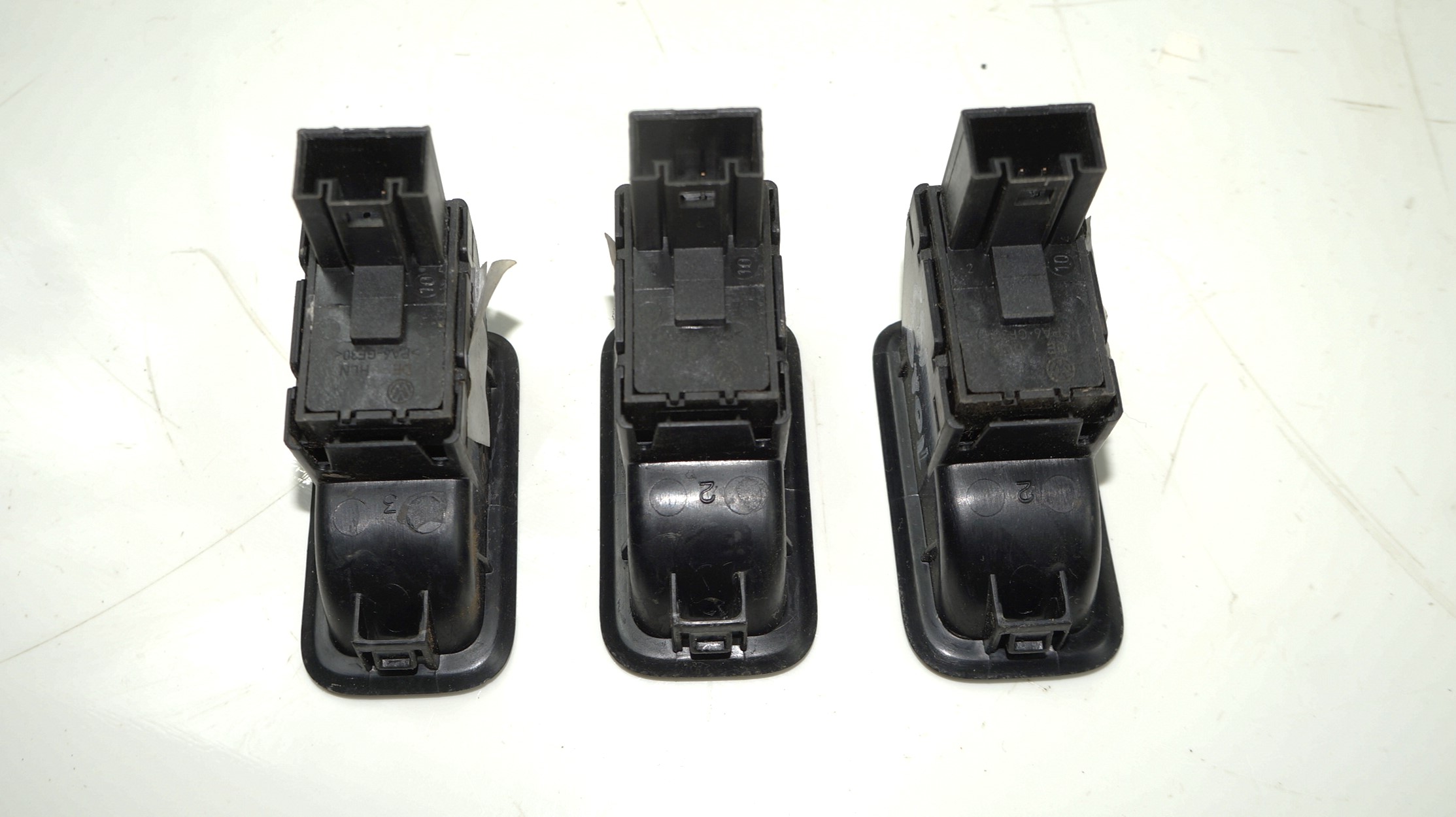 Кнопка стеклоподъемника заднего левого vw polo 18316036 (6)