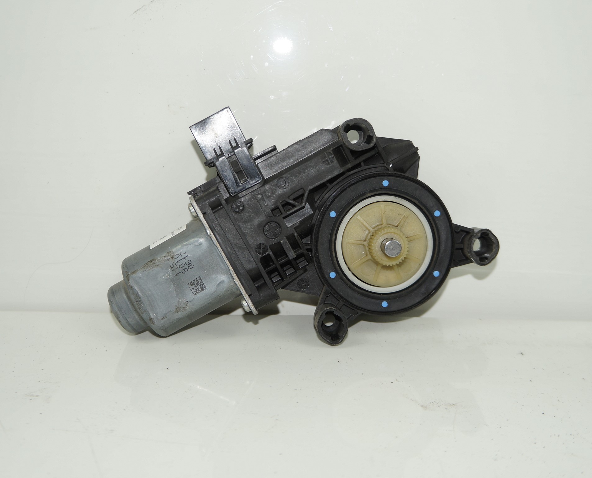 Моторчик стеклоподъемника задний правый vw polo 18316056 (4)