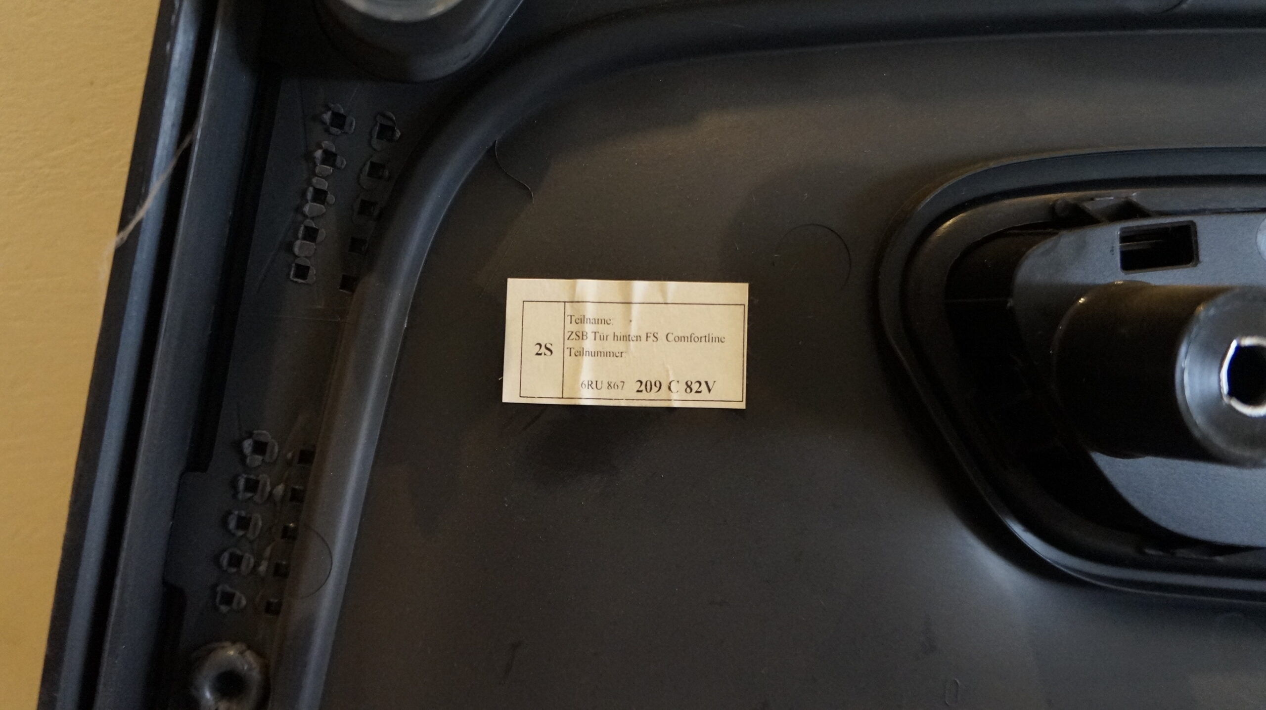 Обшивка двери задняя левая vw polo 18316068 (11)