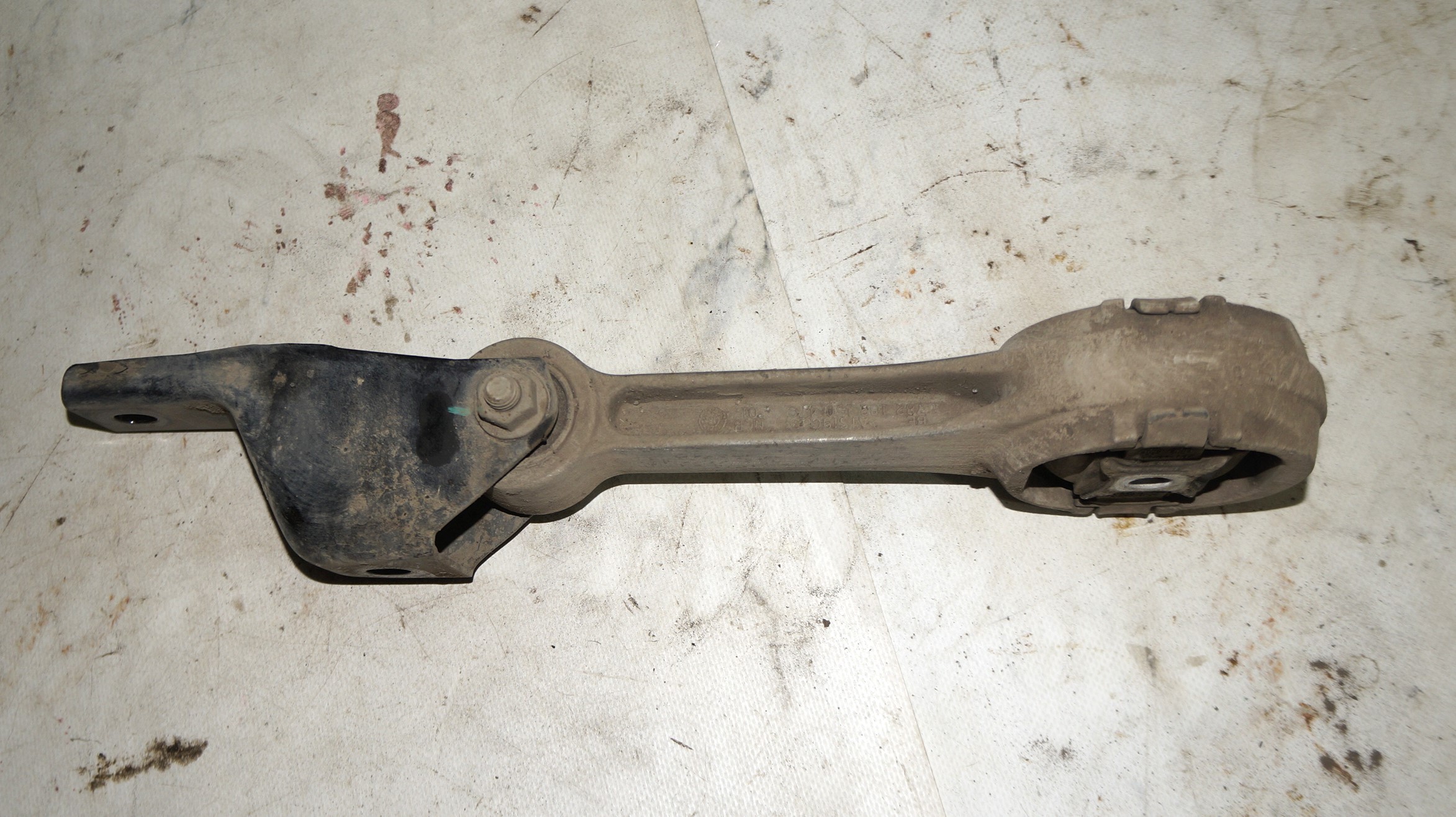 Опора кпп задняя vw polo 18316072 (4)