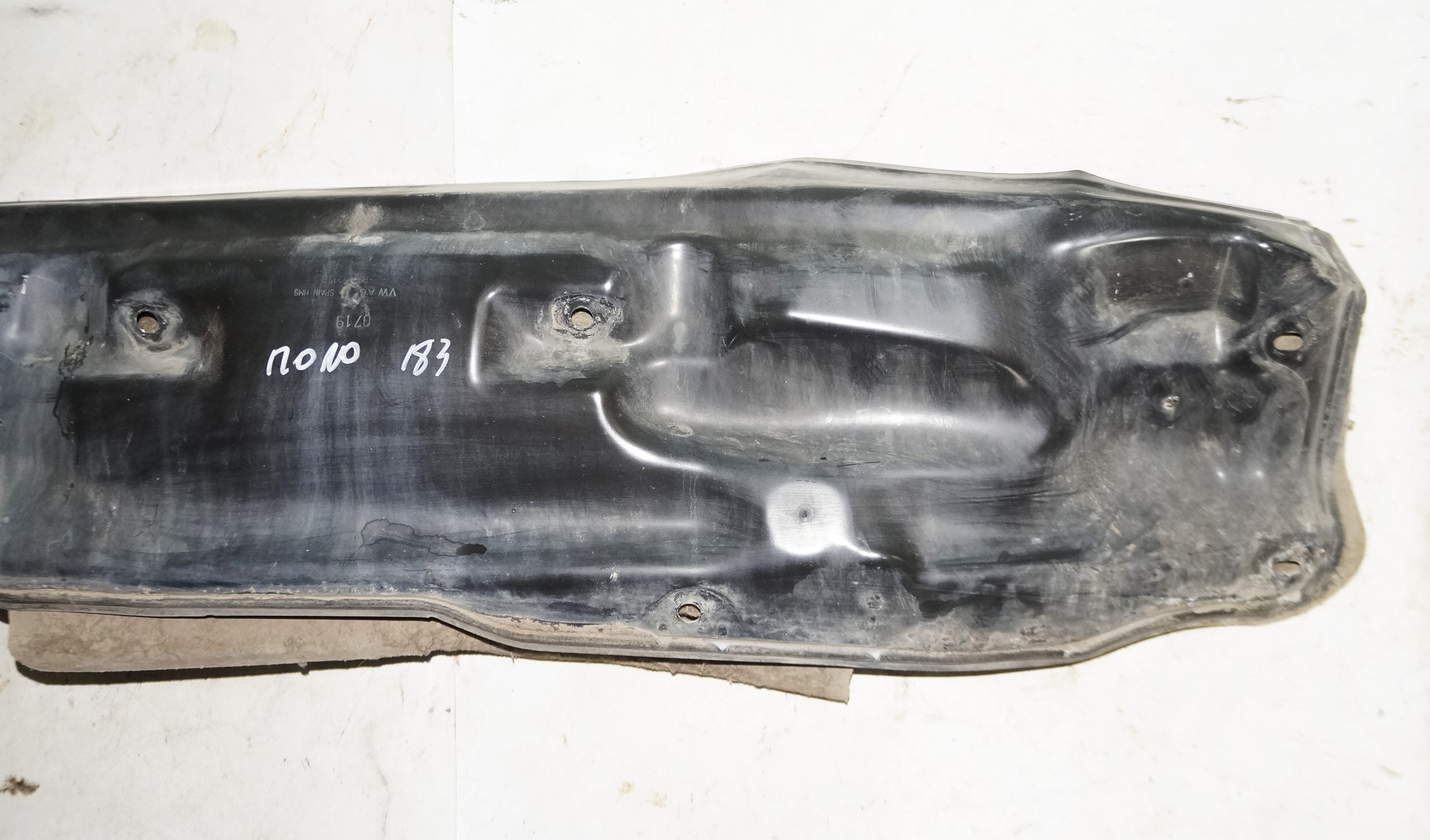 Планка подкапотная под жабо vw polo 18316080 (3)