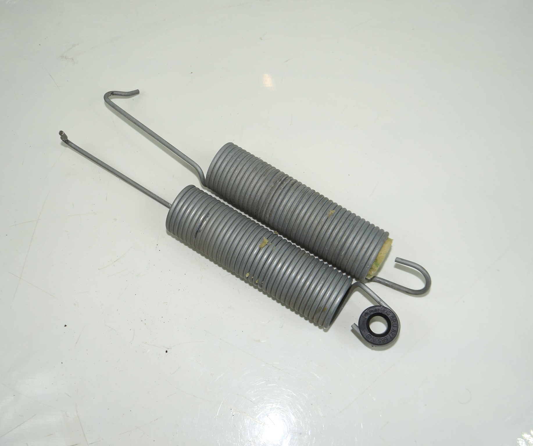 Пружина крышки багажника пара vw polo 18316094 (1)