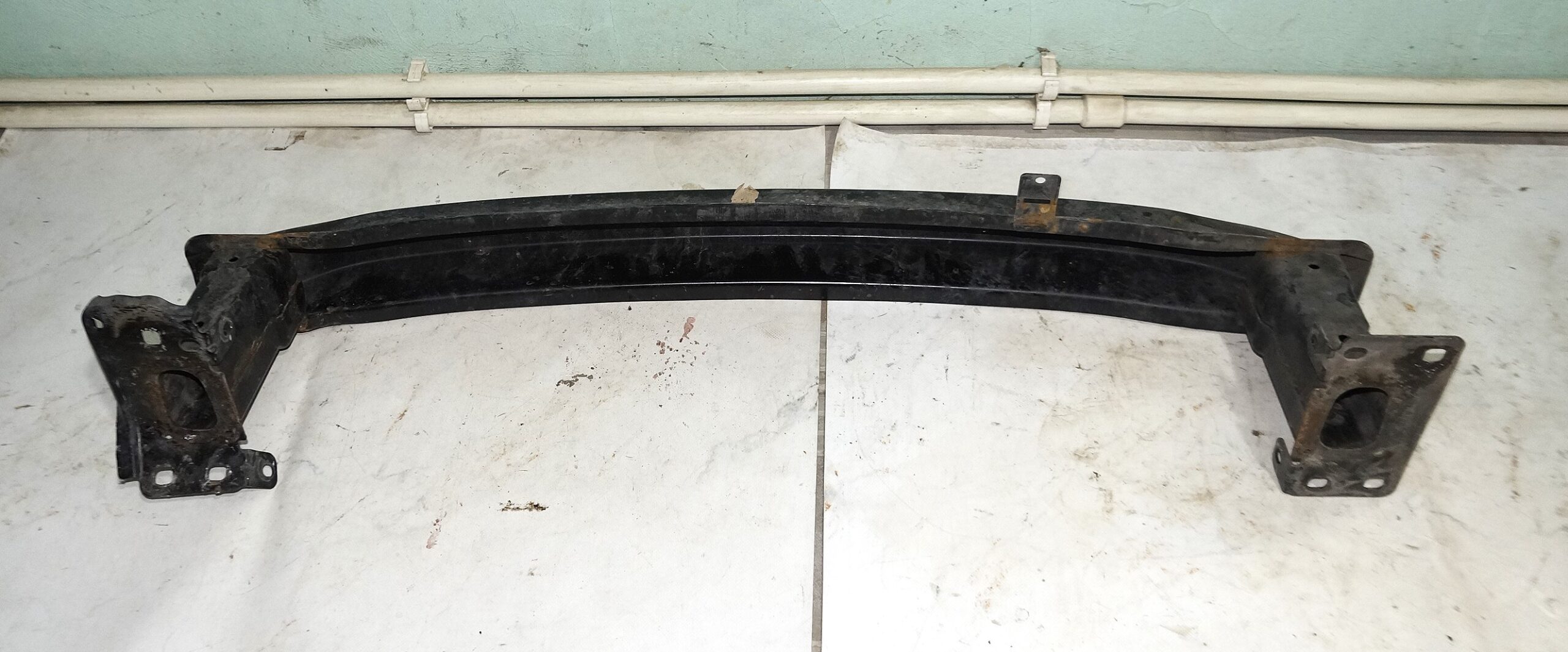 Усилитель переднего бампера vw polo 18316123 (5)