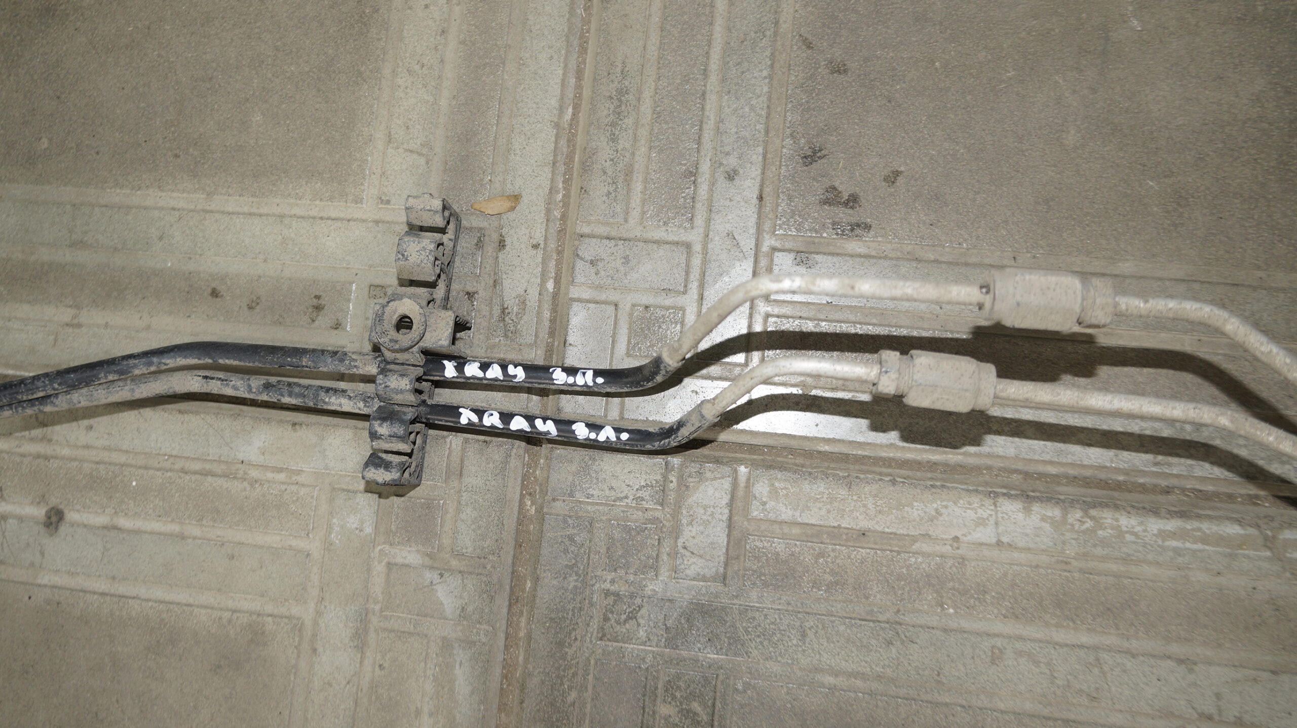 18101182 трубка тормозная задняя lada xray (3)