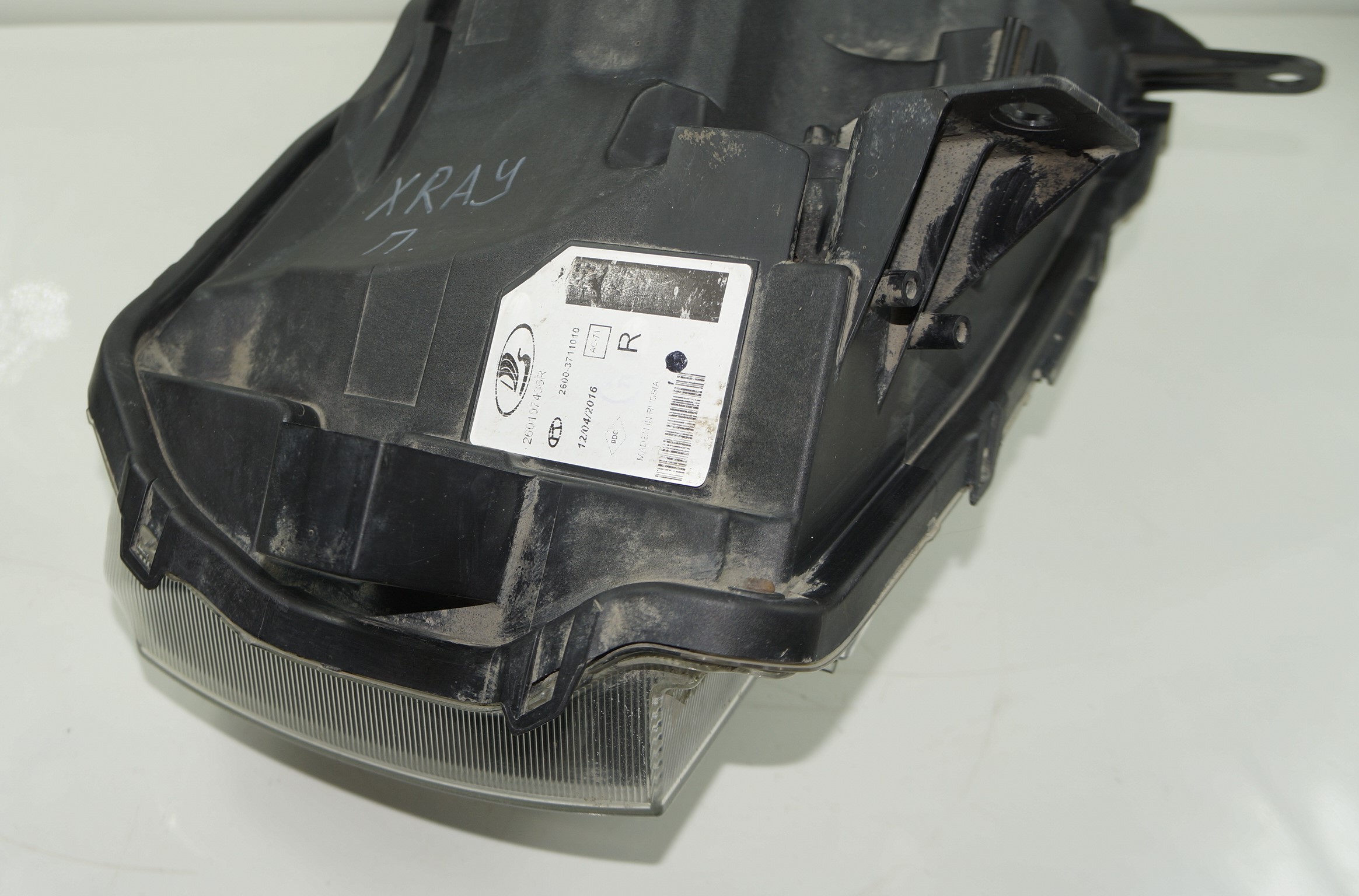 18101193 фара правая lada xray (4)